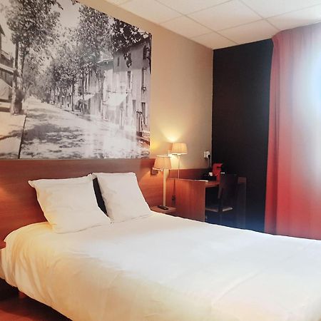 Logis Hotels Et Restaurant La Pause Rn7 La Coucourde ภายนอก รูปภาพ